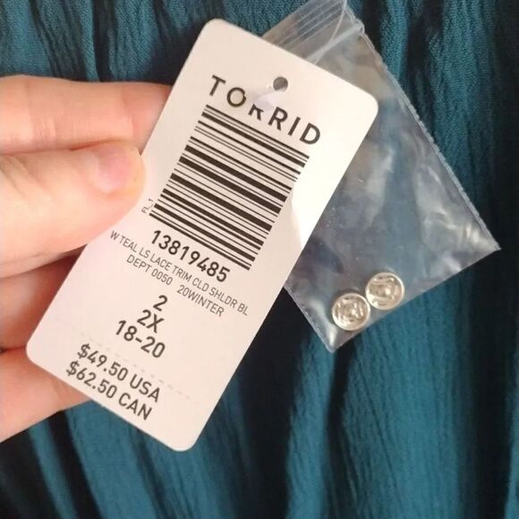 Torrid Teal Gauze Lace Trim Long Sleeve Cold Shoulder Peplum Blouse 2X NWT - Picture 14 of 15